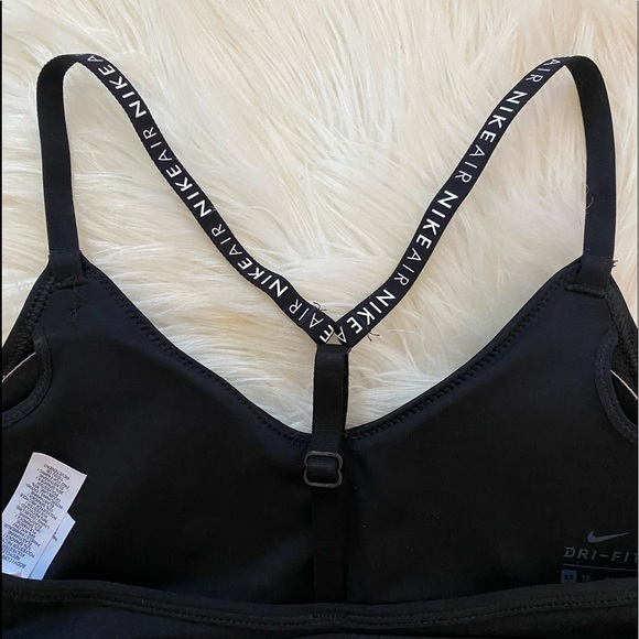 ✰ Nike Sports Bra ✰ - Picture 3 of 4